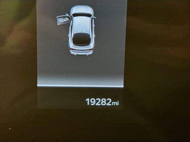 Photo of 2025 Snow White Pearl Kia K5