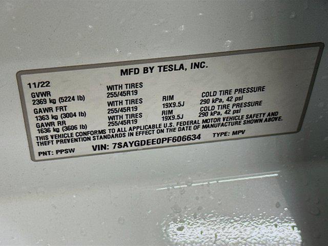 Photo of 2023 Pearl White Multi-Coat Tesla Model Y