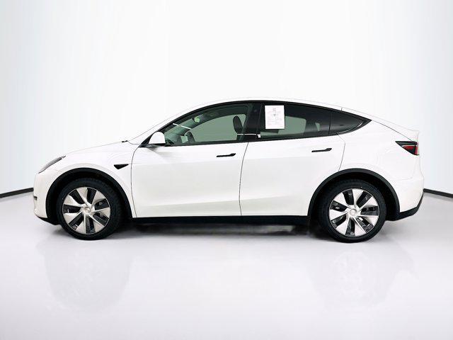 Photo of 2023 Pearl White Multi-Coat Tesla Model Y