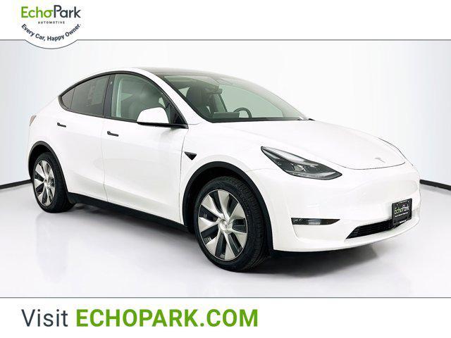 Photo of 2023 Pearl White Multi-Coat Tesla Model Y
