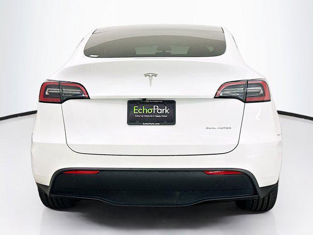 Photo of 2023 Pearl White Multi-Coat Tesla Model Y