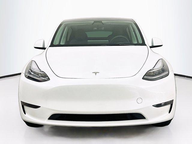 Photo of 2023 Pearl White Multi-Coat Tesla Model Y