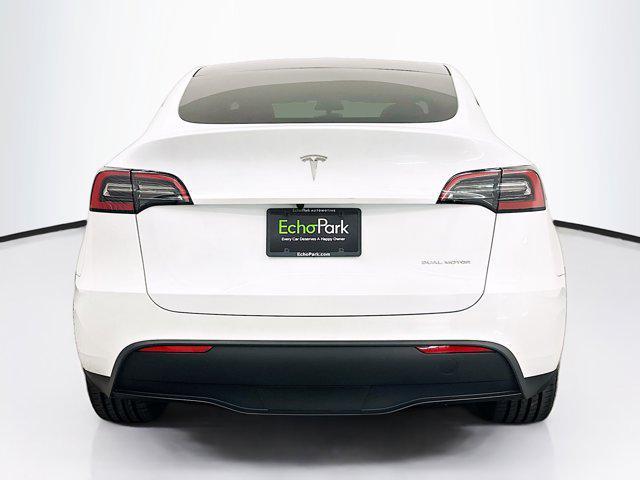 Photo of 2023 Pearl White Multi-Coat Tesla Model Y