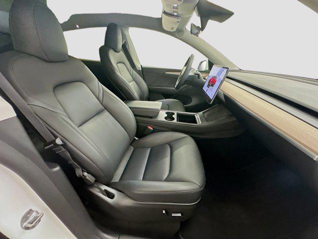 Photo of 2023 Pearl White Multi-Coat Tesla Model Y