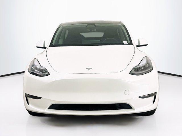 Photo of 2023 Pearl White Multi-Coat Tesla Model Y