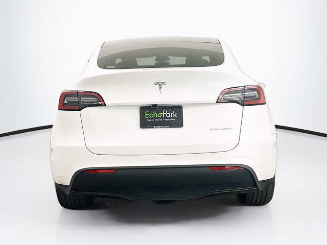 Photo of 2023 Pearl White Multi-Coat Tesla Model Y