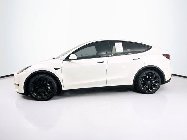 Photo of 2023 Pearl White Multi-Coat Tesla Model Y