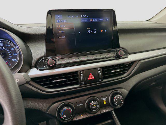 Photo of 2024 Snow White Pearl Kia Forte