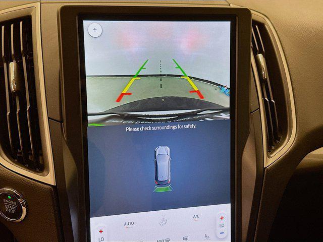 Photo of 2023 Oxford White Ford Edge