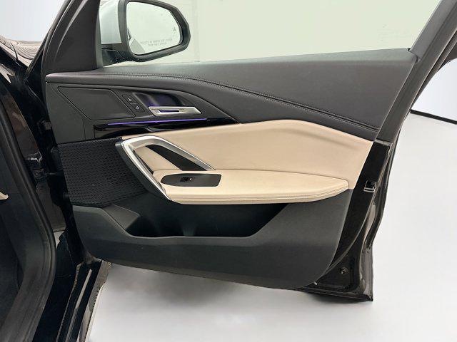 Photo of 2024 Jet Black BMW X1