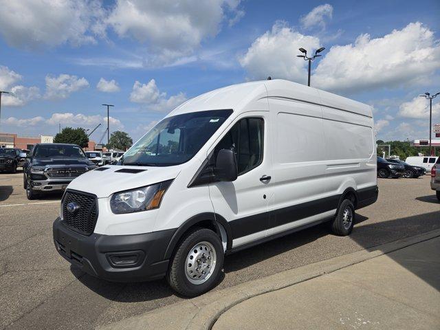 Photo of 2025 Oxford White Ford Transit-350