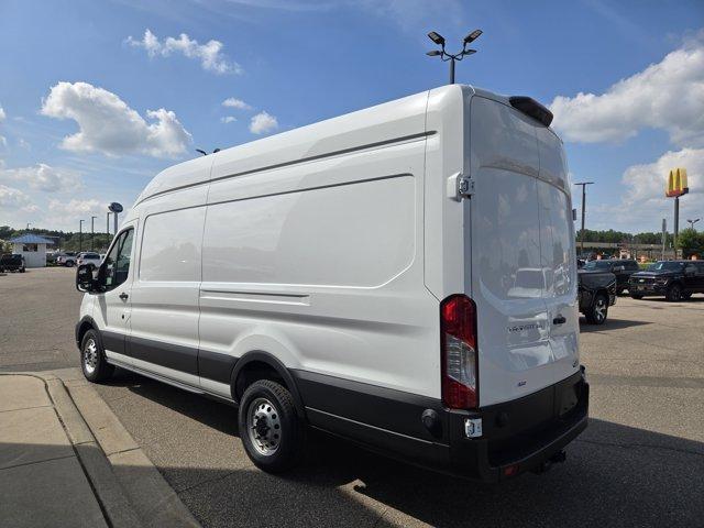 Photo of 2025 Oxford White Ford Transit-350