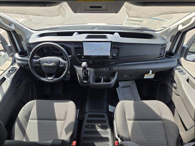 Photo of 2025 Oxford White Ford Transit-350