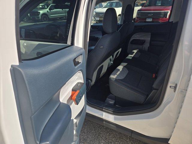 Photo of 2023 White Ford Maverick