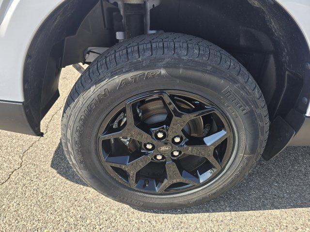 Photo of 2023 White Ford Maverick