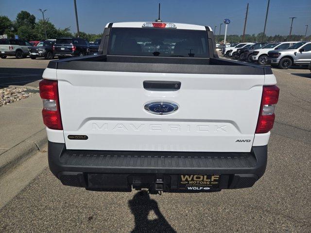 Photo of 2023 White Ford Maverick