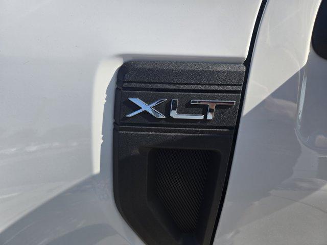 Photo of 2023 White Ford Maverick