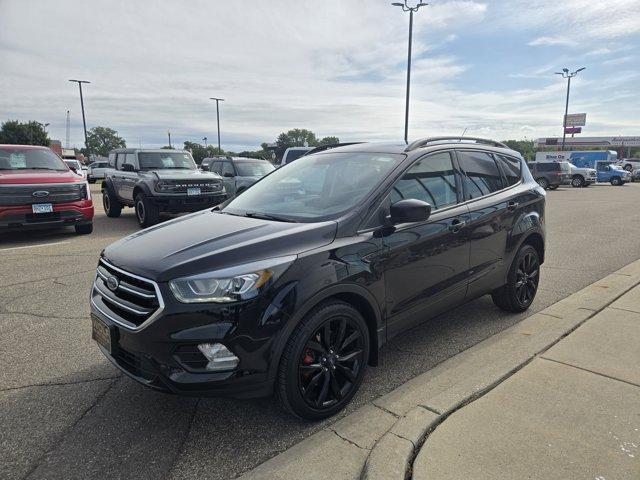 Photo of 2017 Black Ford Escape