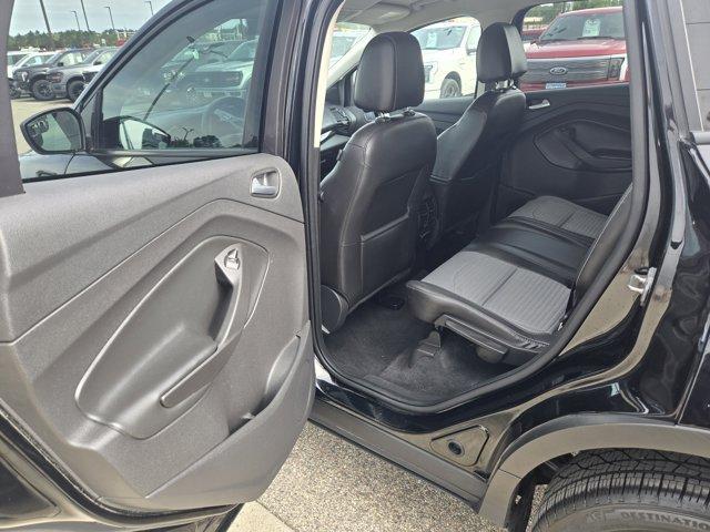 Photo of 2017 Black Ford Escape