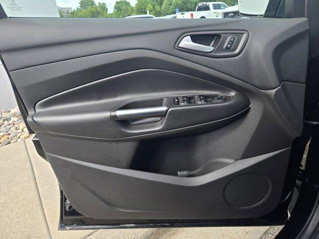 Photo of 2017 Black Ford Escape