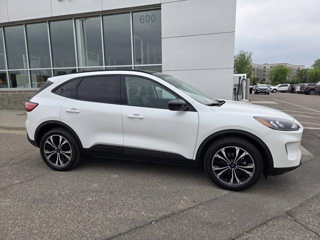 Photo of 2022 White Ford Escape