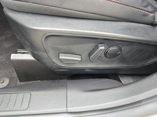 Photo of 2022 White Ford Escape