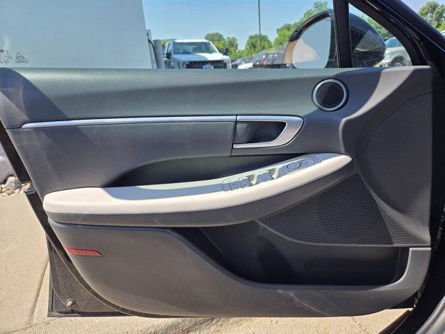 Photo of 2025 Black Hyundai SONATA