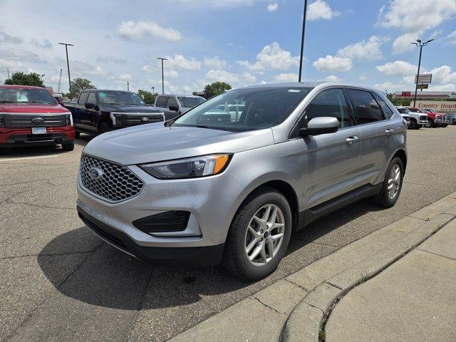 Photo of 2024 Silver Ford Edge