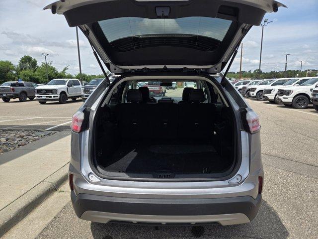 Photo of 2024 Silver Ford Edge