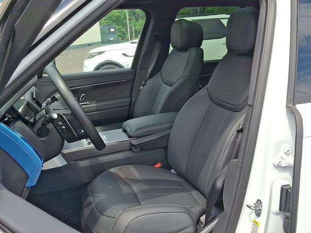 Photo of 2025 Fuji White Land Rover Range Rover
