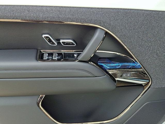 Photo of 2025 Ostuni Pearl White Land Rover Range Rover Sport