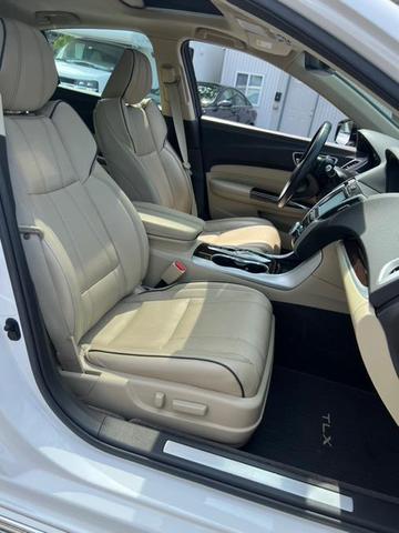 Photo of 2019 Platinum White Pearl Acura TLX