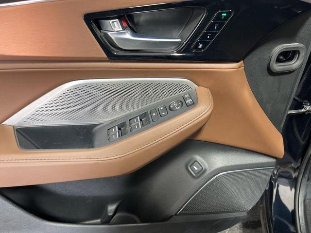 Photo of 2023 Majestic Black Pearl Acura MDX
