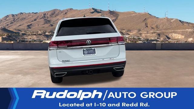 Photo of 2024 Pure White Volkswagen Atlas