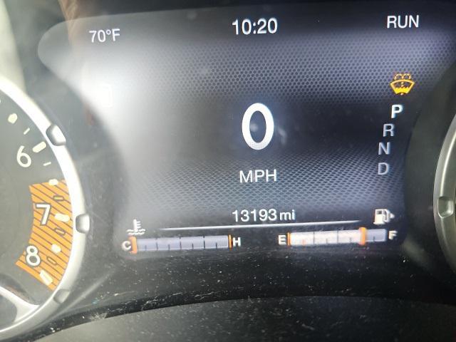 Photo of 2022 Alpine White Clearcoat Jeep Renegade
