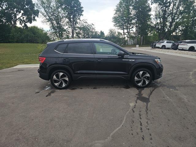 Photo of 2023 Deep Black Pearl Volkswagen Taos