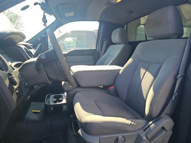 Photo of 2013 Oxford White Ford F-150
