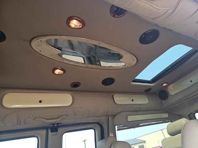 Photo of 2010 Onyx Black GMC Savana 1500