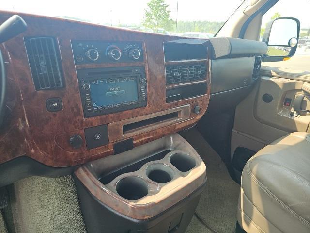 Photo of 2010 Onyx Black GMC Savana 1500