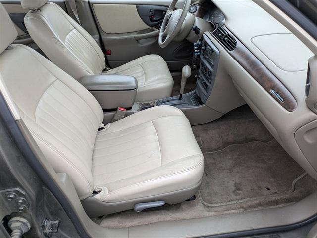 Photo of 1999 Green Chevrolet Malibu