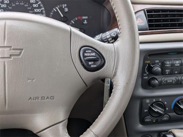 Photo of 1999 Green Chevrolet Malibu