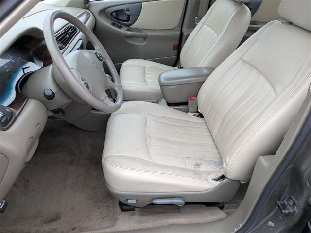 Photo of 1999 Green Chevrolet Malibu