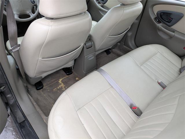 Photo of 1999 Green Chevrolet Malibu