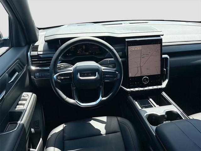 Photo of 2025 Sterling Metallic GMC Acadia