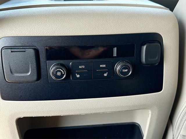 Photo of 2020 Carbon Black Metallic GMC Yukon