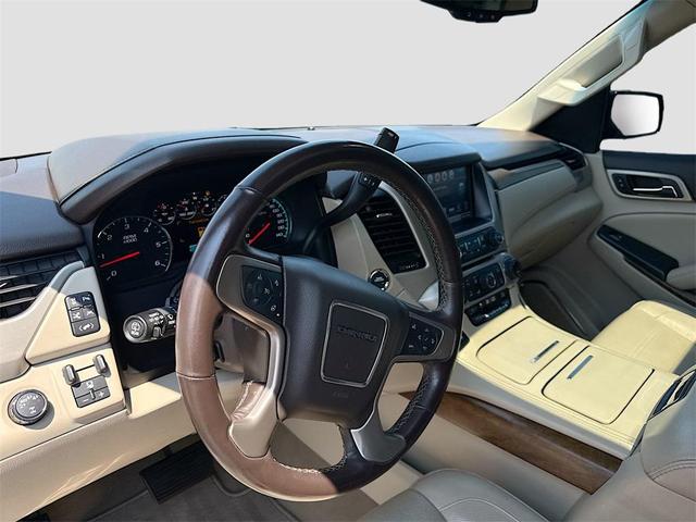 Photo of 2020 Carbon Black Metallic GMC Yukon