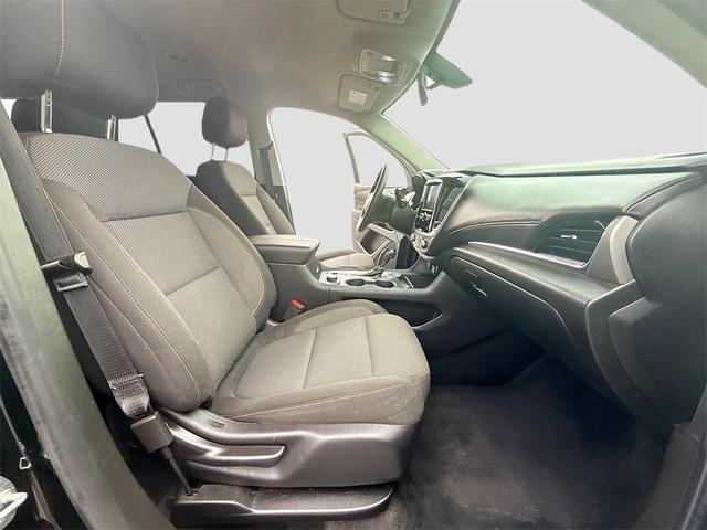 Photo of 2020 Mosaic Black Metallic Chevrolet Traverse
