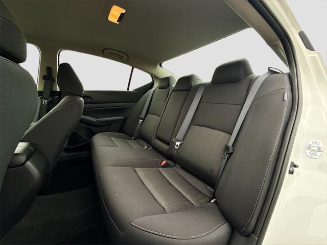 Photo of 2024 Pearl White Tricoat Nissan Altima