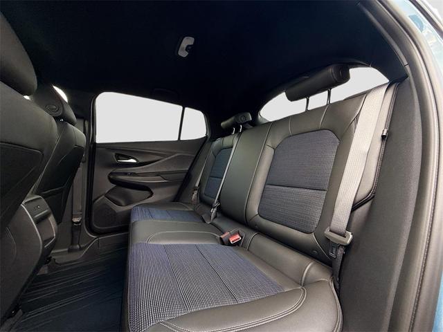 Photo of 2025 Ocean Blue Metallic Buick Envista