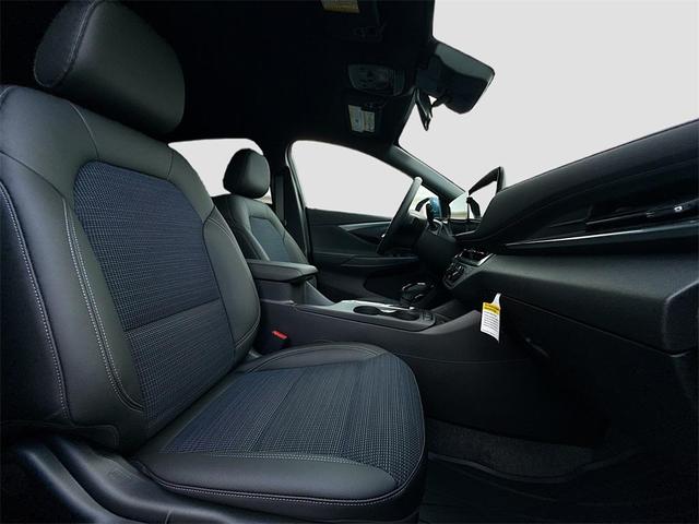 Photo of 2025 Ocean Blue Metallic Buick Envista